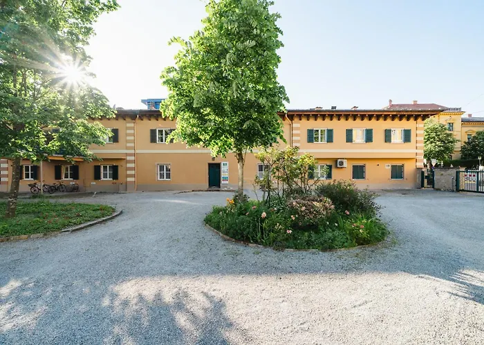 Orange Flat By Grazrentals Design 72m2 & Free Parking