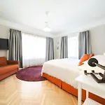 Orange Flat By Grazrentals Design 72m2 & Free Parking Appartamento *