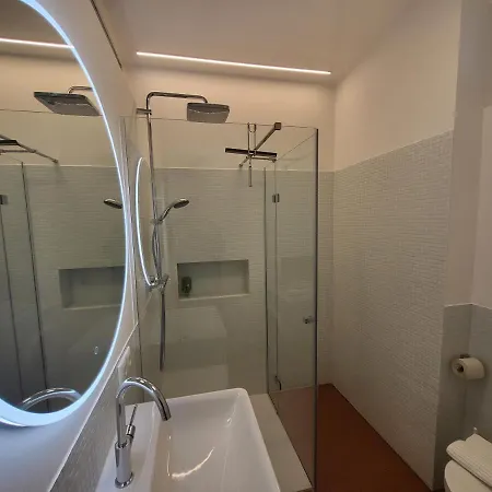 Orange Flat By Grazrentals Highest Standard & Free Parking Apartamento *