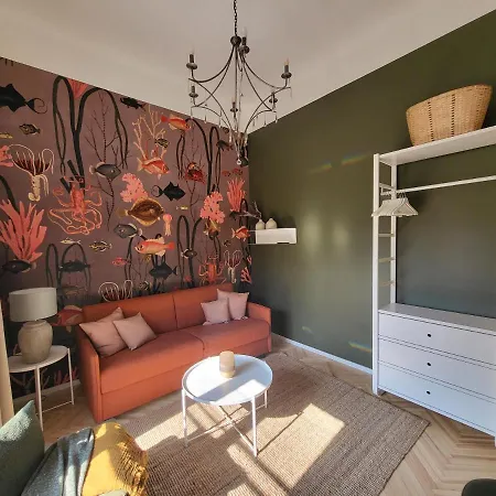 Apartment Orange Flat By Grazrentals Highest Standard & Free Parking