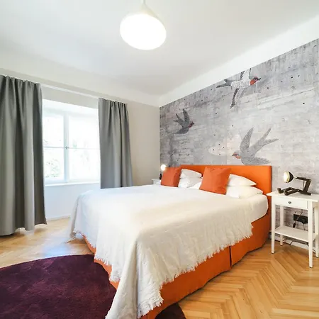 Orange Flat By Grazrentals Design 72m2 & Free Parking * גראץ