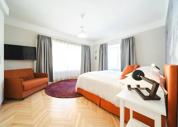 Orange Flat By Grazrentals Design 72m2 & Free Parking Apartament *